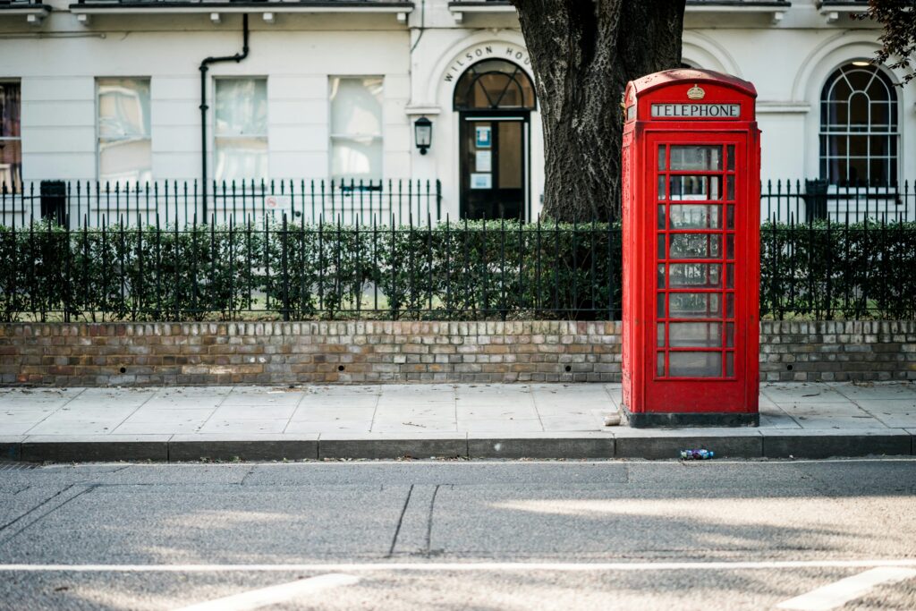 ロンドンの赤い電話ボックス