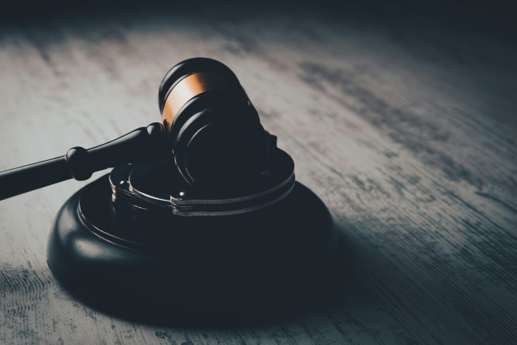 裁判のガベル