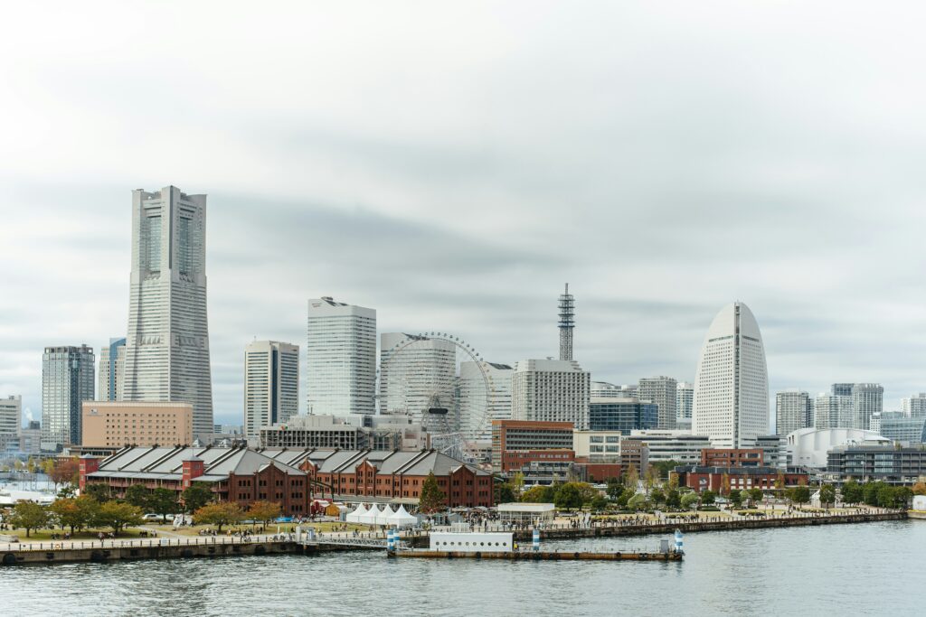 海から撮った横浜